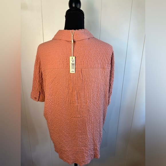 NWT Max Studio Coral Button Down Collared Women’s Blouse Size Medium - Picture 3 of 12